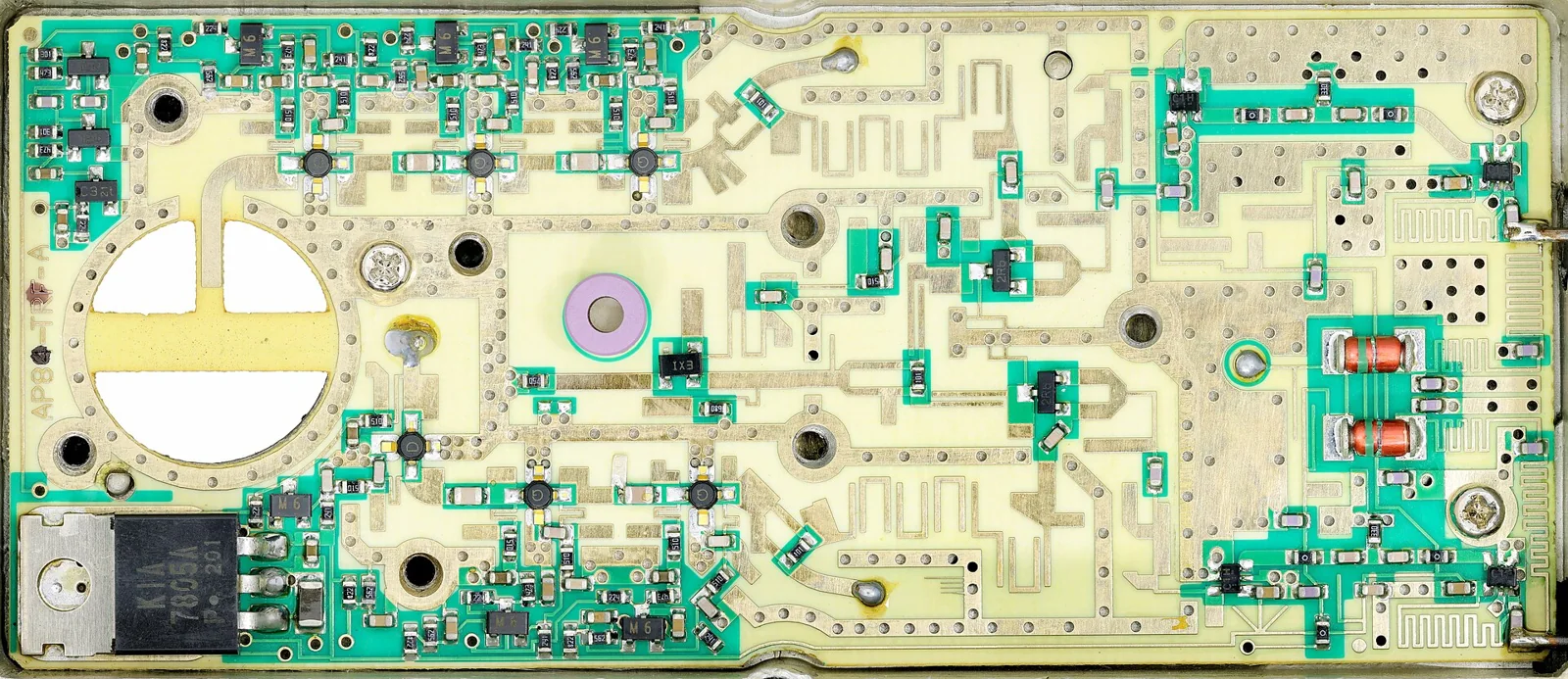 High-Speed and RF PCB Manufacturing Guide: Stackup, Materials, Transitions, and Validation