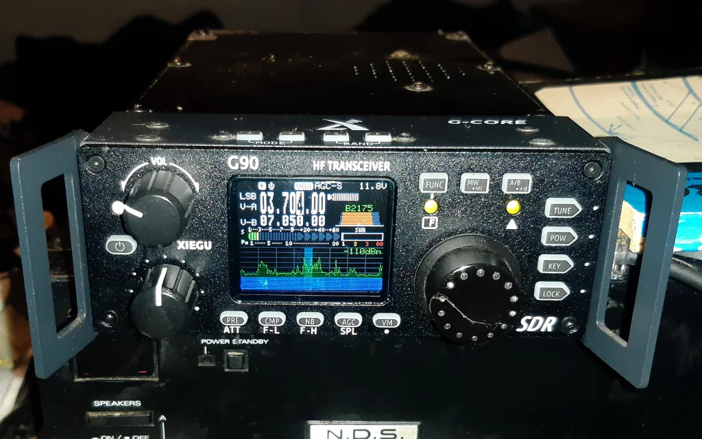 Software Defined Radio PCB: Wo RF, Datenwandler und digitales Basisband auf einer Platine zusammentreffen